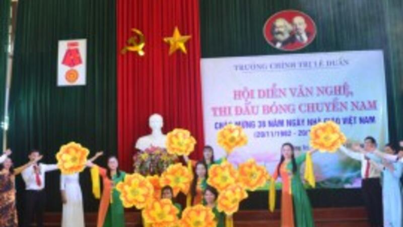 Các hoạt động văn nghệ, thể thao chào mừng kỷ niệm 38 năm Ngày Nhà giáo Việt Nam 20/11