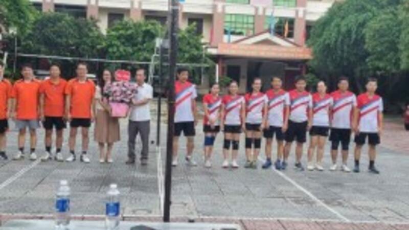 Giao hữu bóng chuyền hơi chào mừng 79 năm ngày thành lập Trường (10/9/1945 – 10/9/2024)