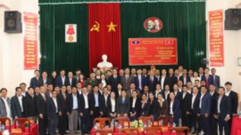 Khai giảng Lớp Trung cấp Lý luận chính trị, khóa 12 cho cán bộ 2 tỉnh Salavan và Savannakhet nước CHDCND Lào