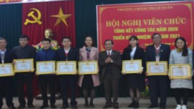 Hộ nghị viên chức + Tổng kết công tác Đảng năm 2020